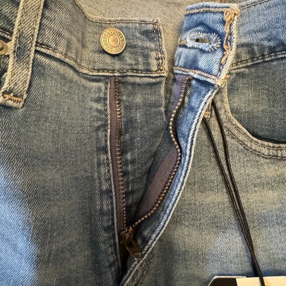 Levi’s - 724 HIGH RISE STRAIGHT; Size: W28 (NWT) - Picture 9 of 15